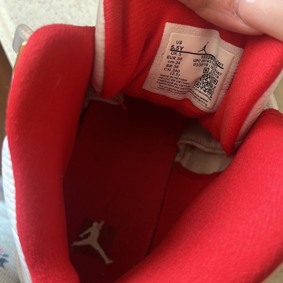 Chinese New Year Retro Jordan 12s size 5.5Y/7womens - Picture 8 of 9